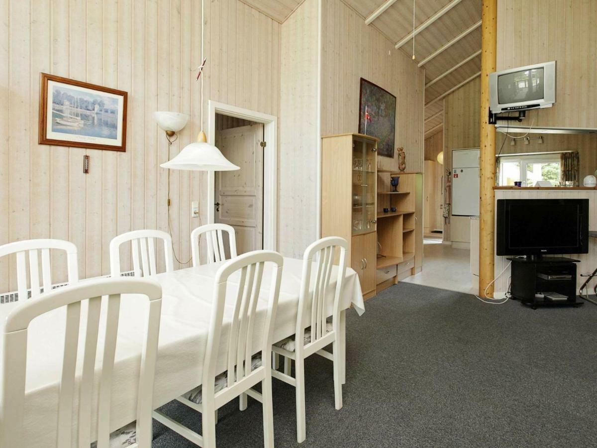 6 Person Holiday Home In Ansager エクステリア 写真